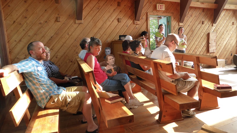   Singing old familar hymns-2