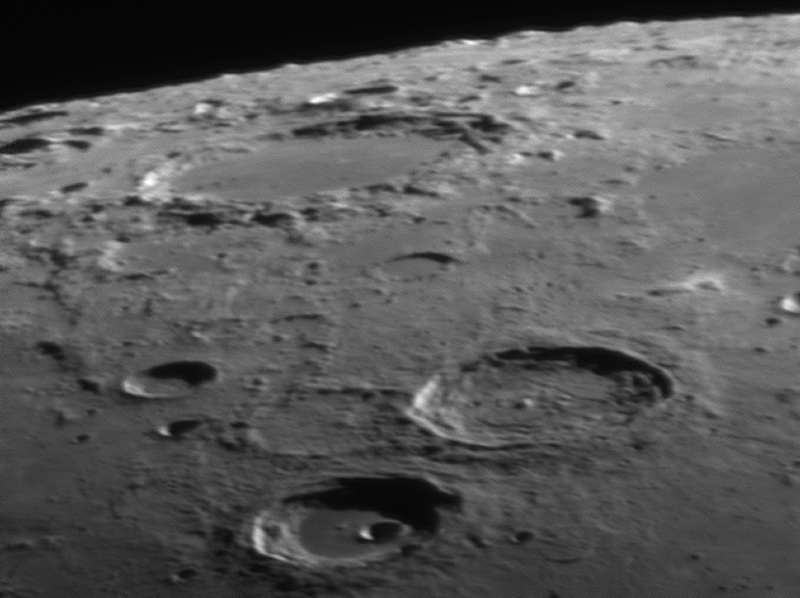 moon0027 16-11-04 19-43-07REV.JPG