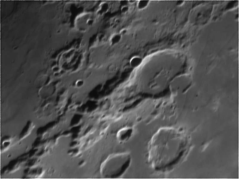 moon0026 16-11-04 19-41-07REV.JPG