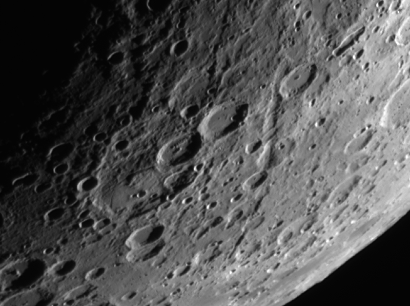 moon0019 16-11-04 19-32-27CROP.JPG