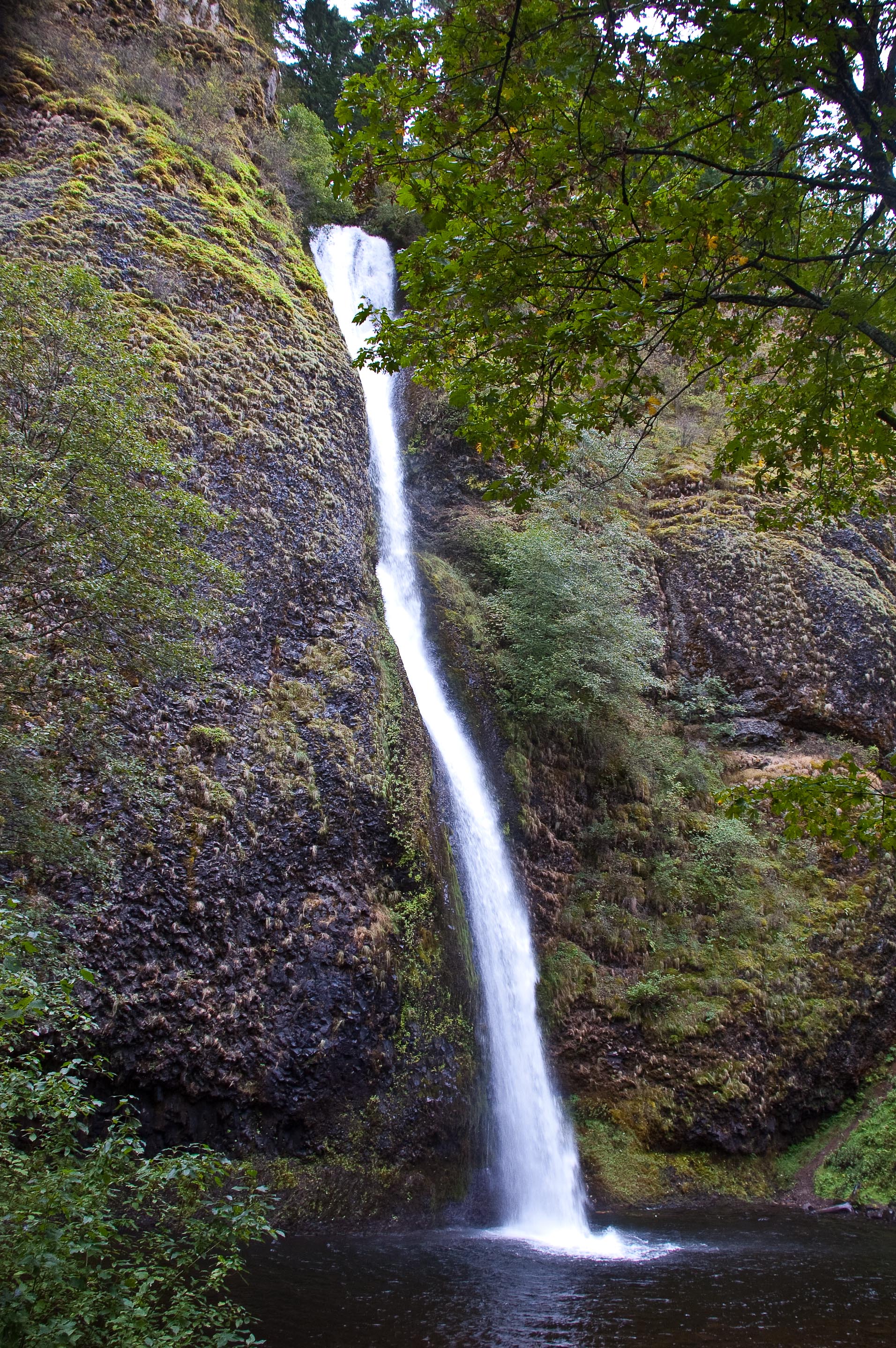 This is one of 4 types of waterfalls.