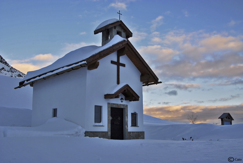 Chiesetta al Passo del Foscagno