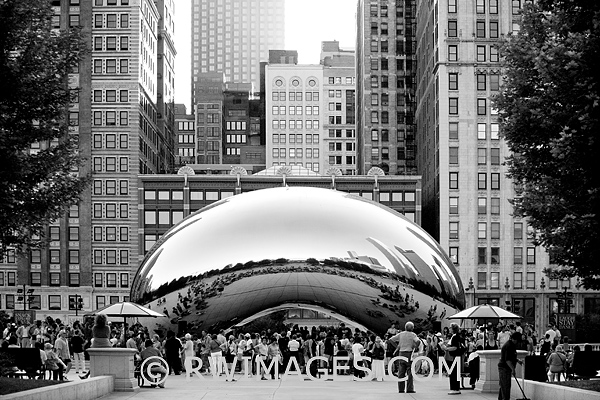 CHICAGO IN BLACK AND WHITE