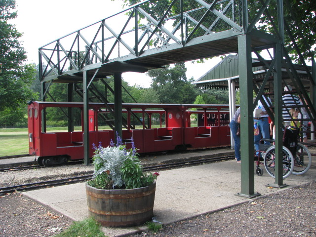 IMG_0017.JPG miniature railway