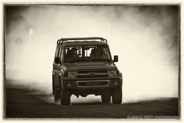 Kicking up dust_MG_9505.jpg