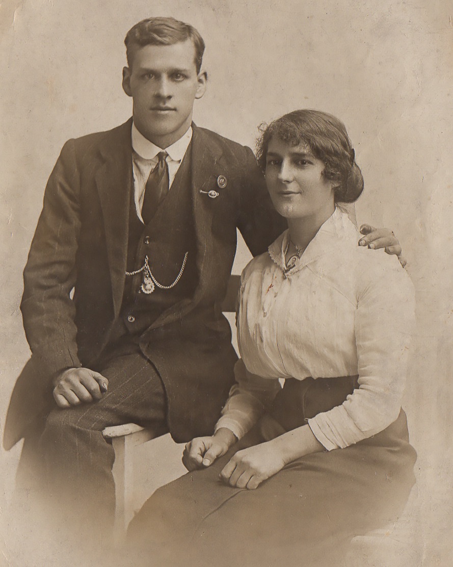 AFB 05 - Maternal Grandparents Fred & Edith Fox.jpeg