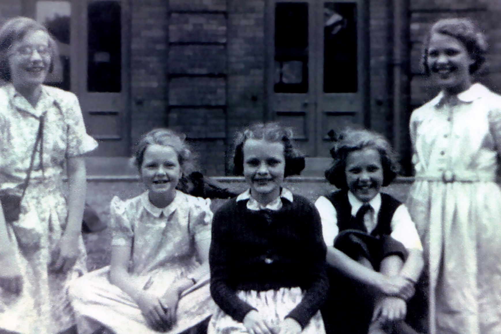 AFB 16 - Leeds Girls High School 1951.jpeg