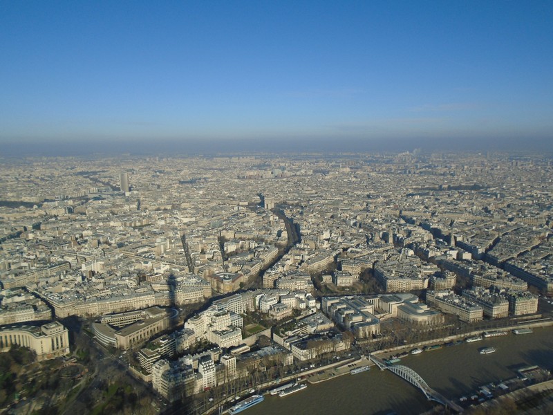 <a target=_blank href=http://www.360cities.net/image/view-from-the-eiffel-tower>Paris view from top</a>