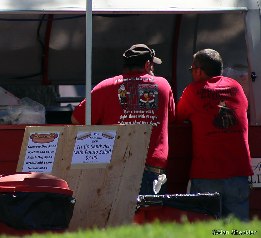 E Campus Vitus, Paradise chapter, served up food