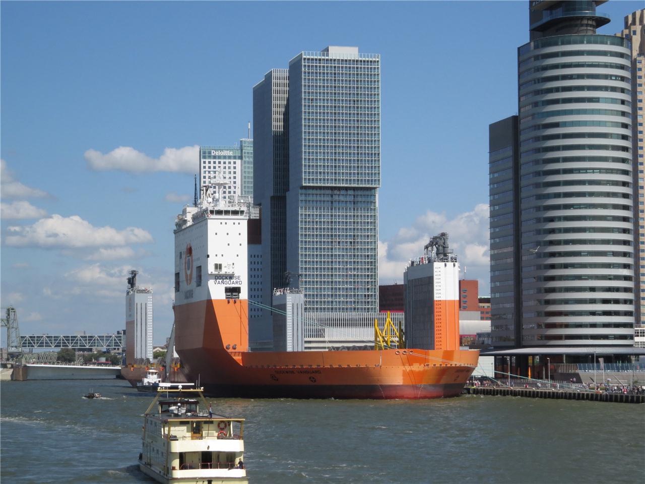 DOCKWISE VANGUARD - 2013 - IMO 9618783 