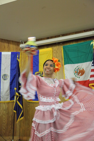 OLG_MulticulturalDinner_02Nov2013_0064 [400x600].JPG
