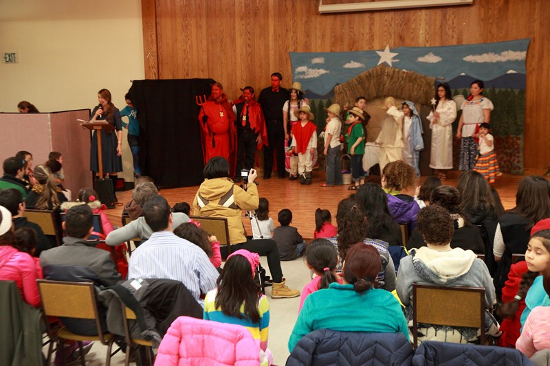 OLG_Christmas_PosadaIII_17Dec2013_0157 [800x533].JPG