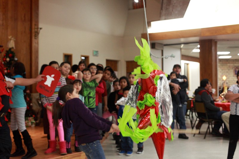 OLG_Christmas_PosadaIII_17Dec2013_0169 [800x533].JPG