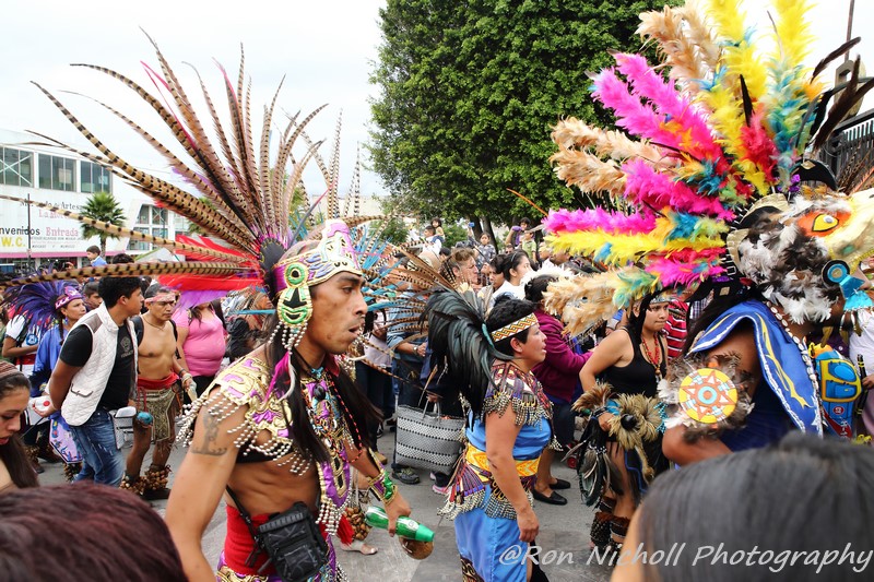 Basilica_Dancerando_Azteca_08nov2015_1103 [800x600 wmg12].JPG