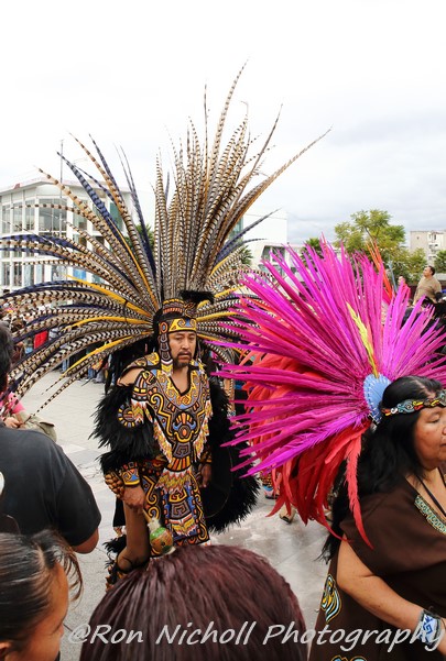 Basilica_Dancerando_Azteca_08nov2015_1108 [800x600 wmg12].JPG