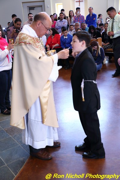 OLG_FirstCommunion_1130_17Apr_2016_0182 [800x600].JPG