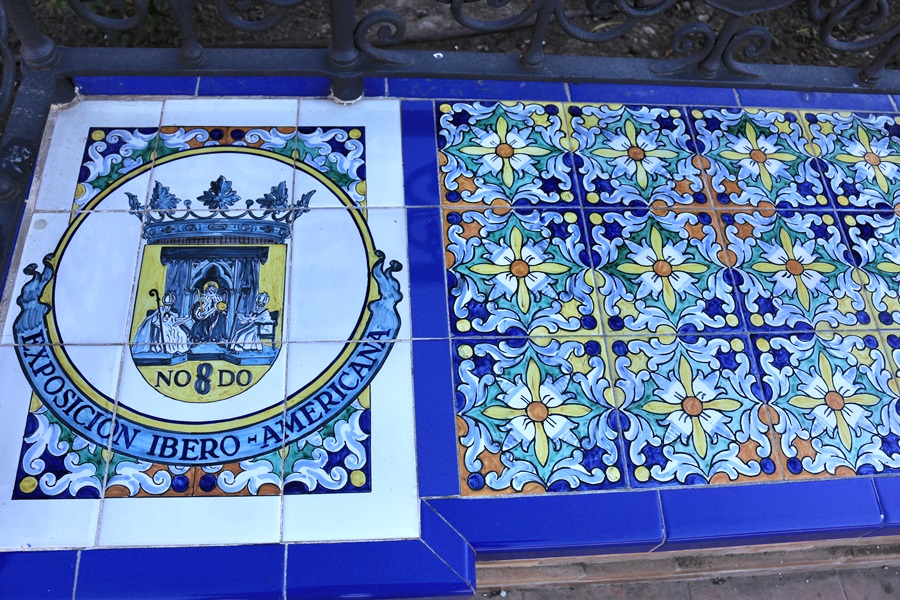 Azulejos en Plaza de Espaa