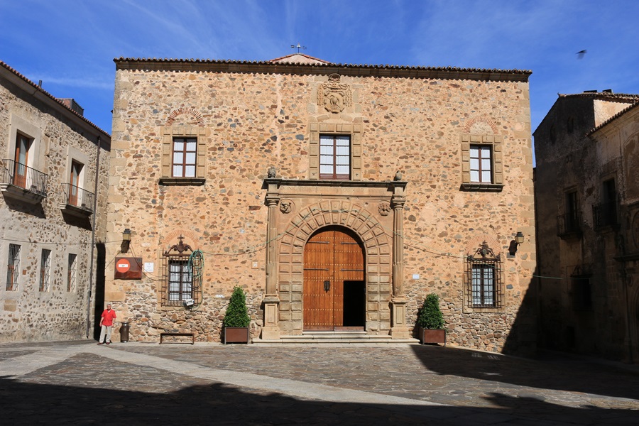 Cceres. Palacio Episcopal