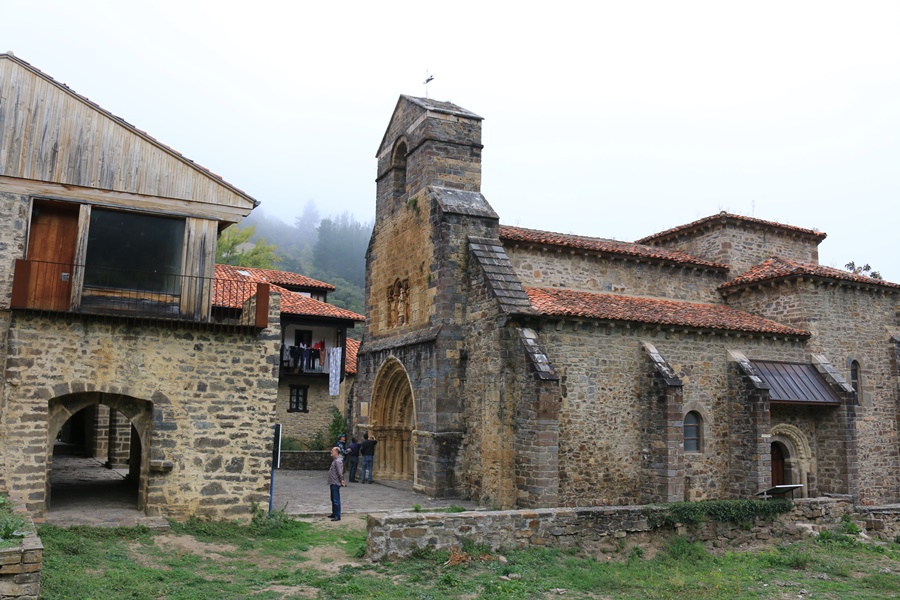 Piasca. Iglesia de Santa Maria