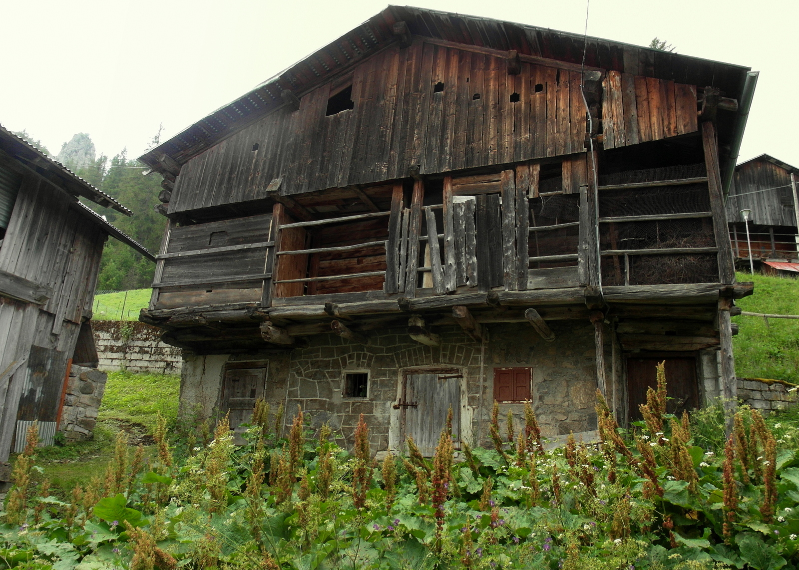 vecchia casetta di legno