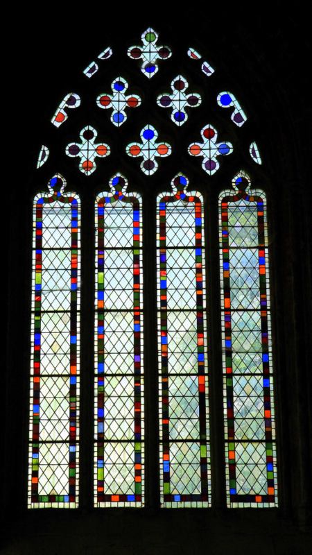 vitrail St Antoine l'Abbaye
