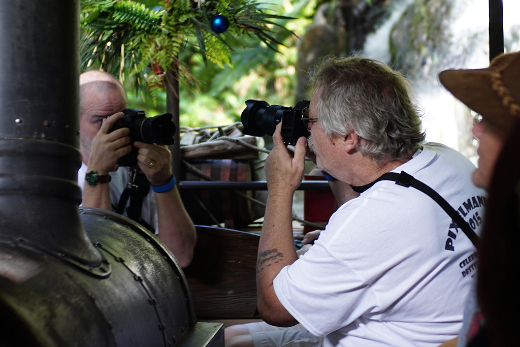 Pixelmaniacs on the Jingle Cruise