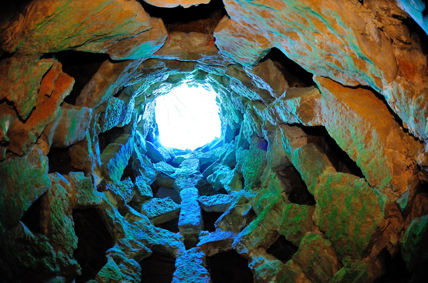 The Imperfect Esoteric Pit