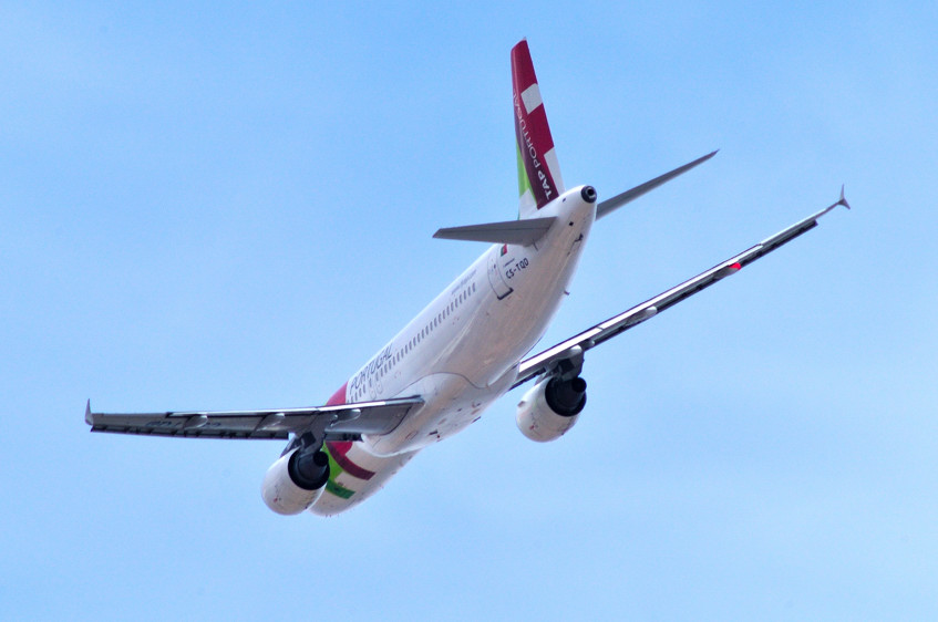 TAP A320, CS-TQD, From Behind