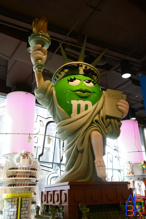 Times Square - M&Ms