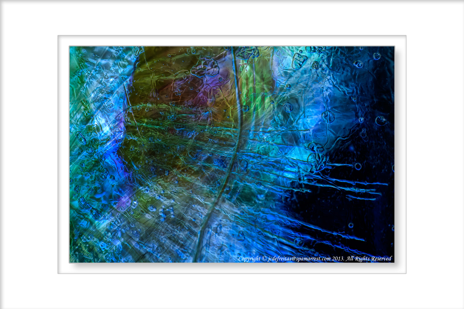 2013 - Icy Blue (Macro)