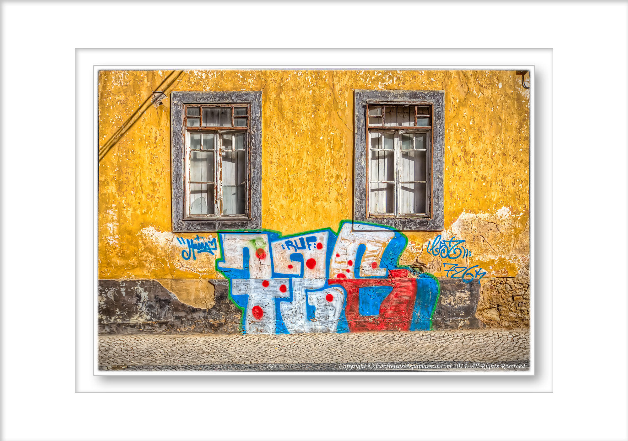 2014 - Street Graffiti in Faro, Algarve - Portugal