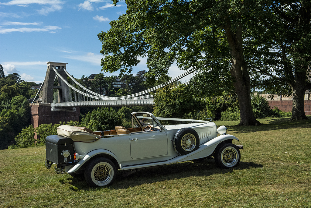 Wedding car and Bridge