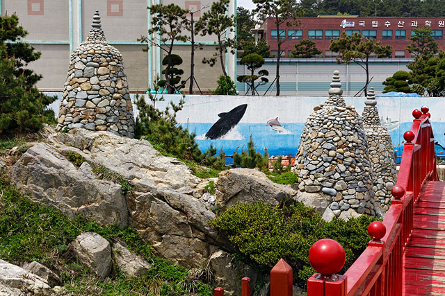 National Fisheries Research Centre, adjacent Haedong Yonggungsa Temple