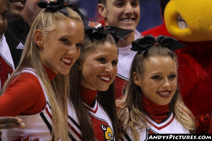 Louisville Cardinals Cheerleaders