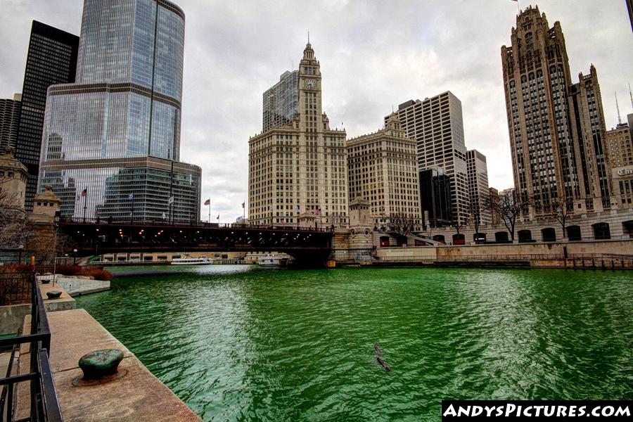 Chicago River with St. Patricks Day green river