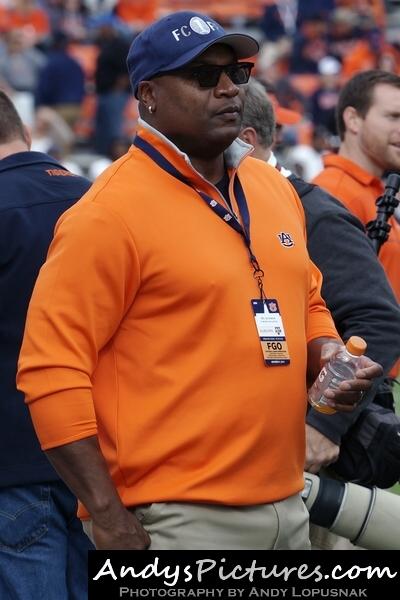Bo Jackson - 1985 Heisman Trophy Winner, 1986 #1 Overall NFL Draft pick