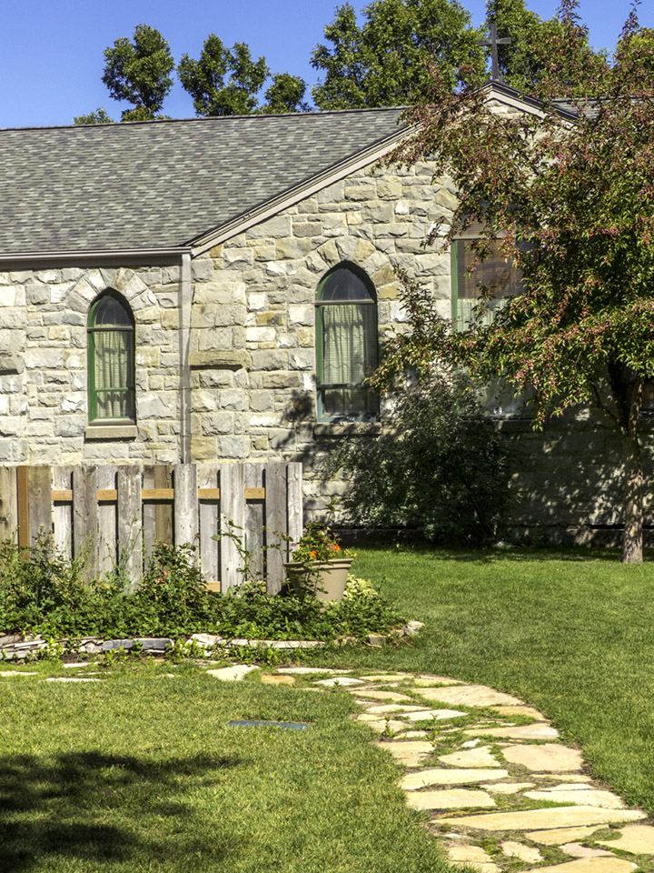 D - A Simple Cottage