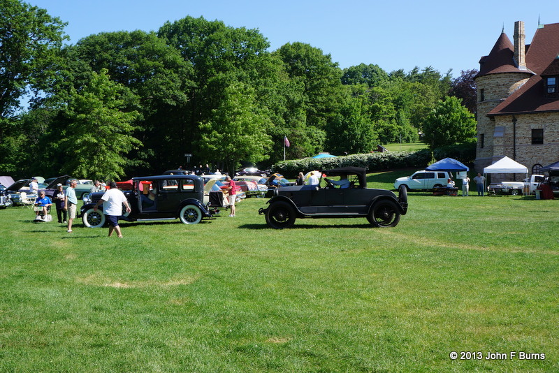 1922 Stanley Steamer entering show field