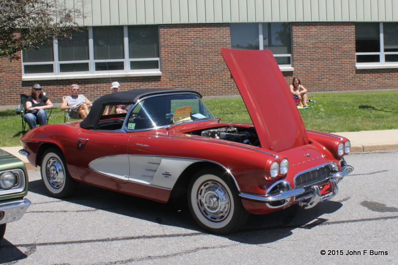 1961 Chevrolet Corvette - Fuel Injection