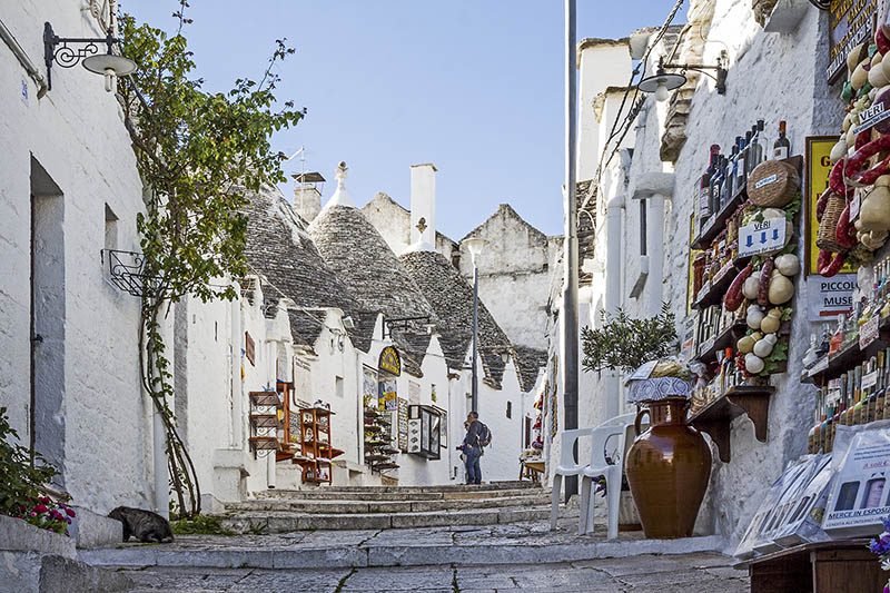 Rosemary RatcliffStreet in Alberobello -  North Shore Photographic Challenge 2017- Points: 17