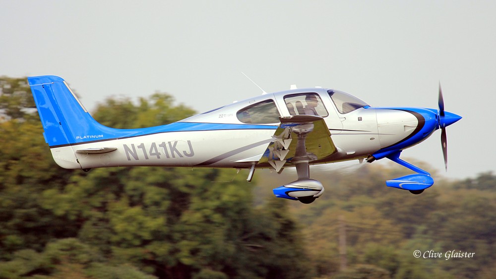 N141KJ Cirrus Design Corp SR22T [0832]
