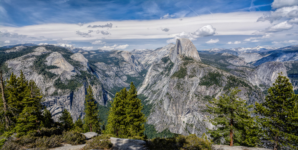 Yosemite - Glacier Point  panoramic view 