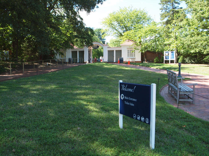Entrance to Mt. Vernon