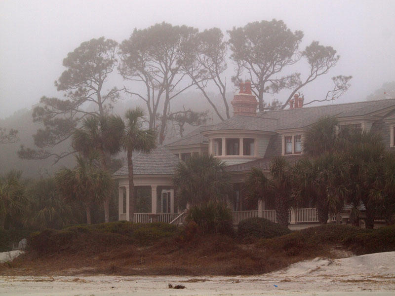 Misty morning on the beach