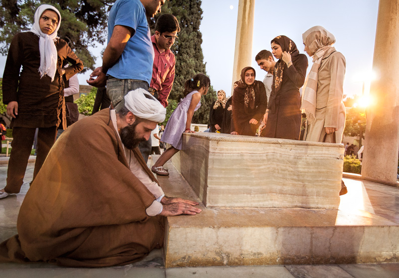 Akhond praying at Hafezs tomb - Shiraz