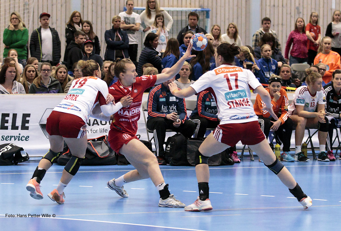 Charlotte Bisser, Thea Mrk, Tine Stange (1522)