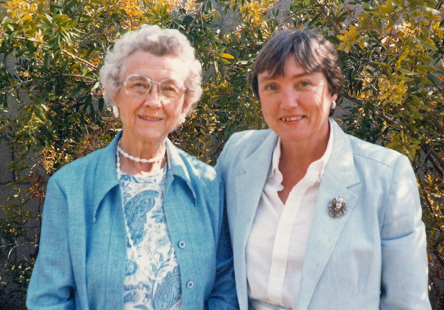 Gwenn and her aunt Lucy Scales White 