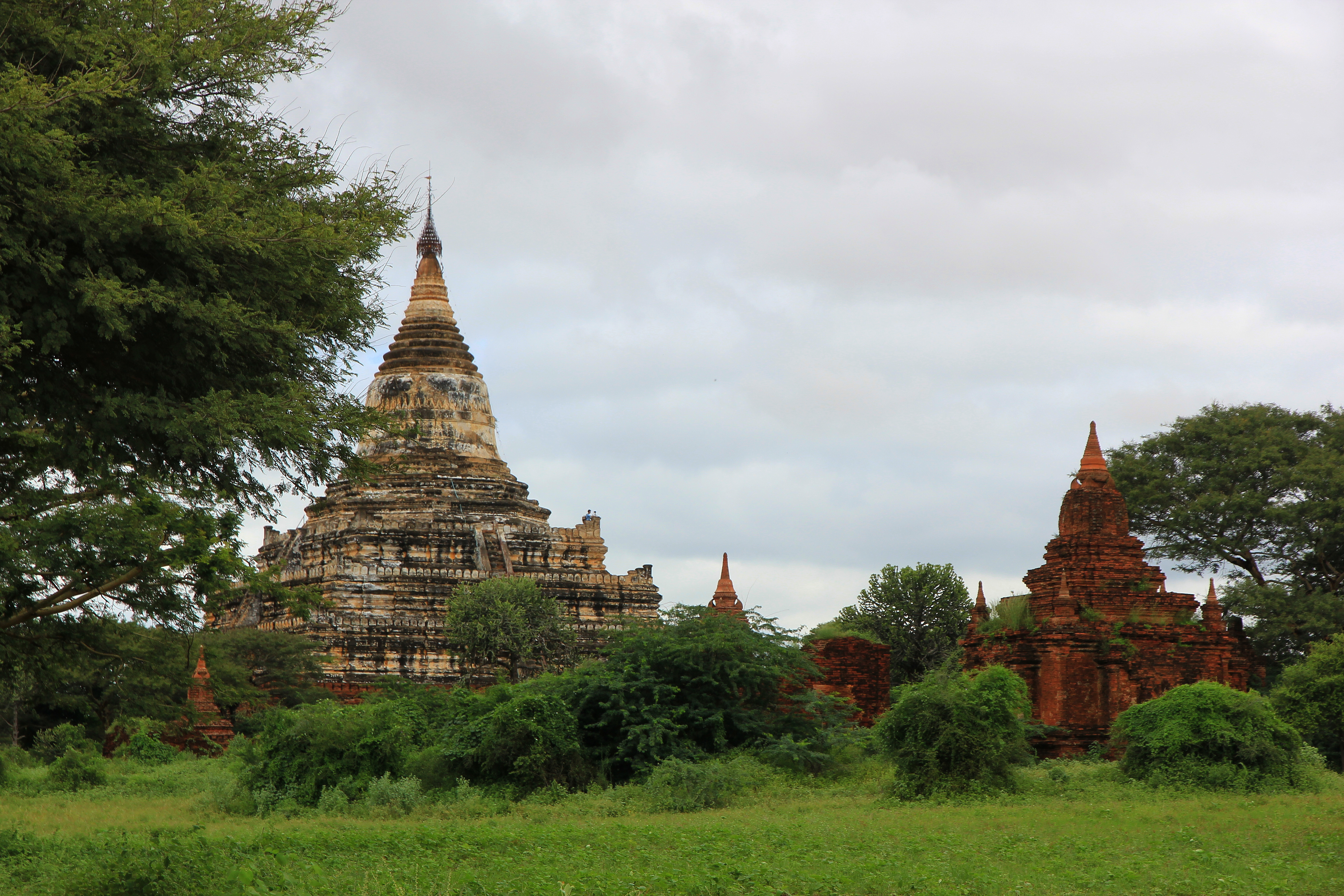 Shwe San Daw Pagoda