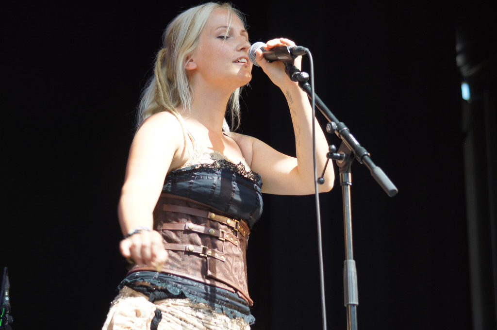 DSC01103.r.JPG