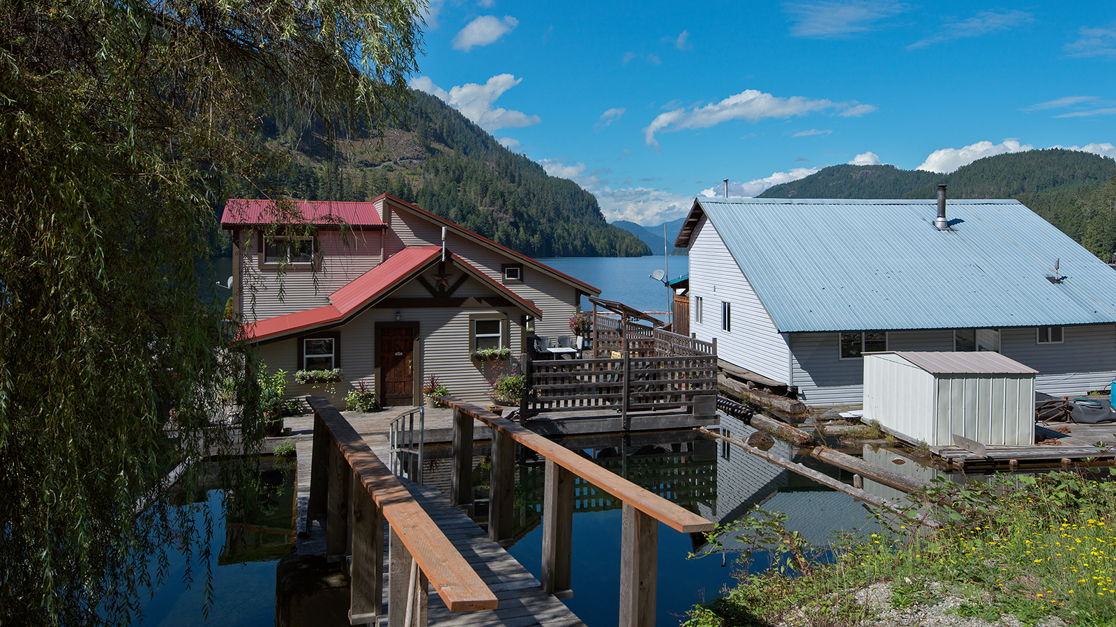 Floating Homes
